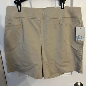 Women’s shorts size 14 regular